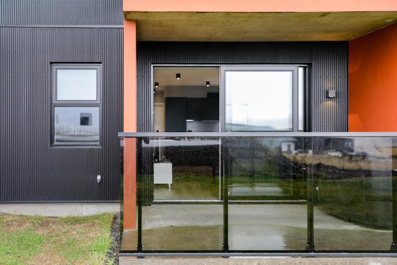 Geirþrutharhagi One Bedroom Apartment Акурейри Экстерьер фото